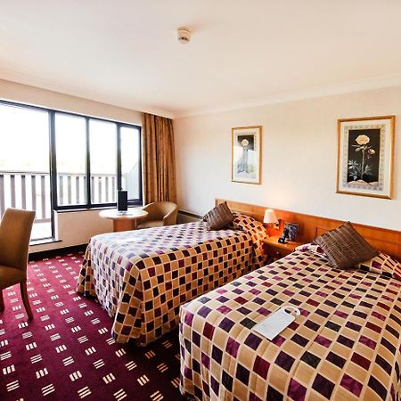Reading Lake Hotel Екстер'єр фото