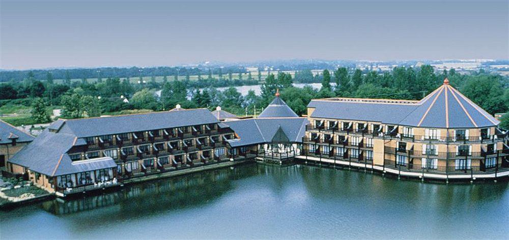 Reading Lake Hotel Екстер'єр фото